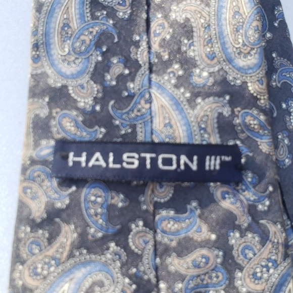 Halston the 3rd Italian silk tie - Picture 2 of 5